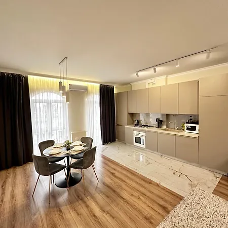 Luxury Apartments-Belochka Uzhhorod Exterior photo